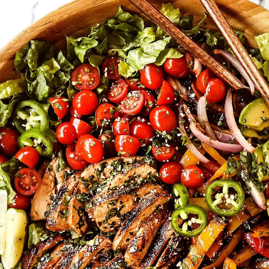 Legendary Chicken Fajita Salad — High-Protein Guilt-Free Winner